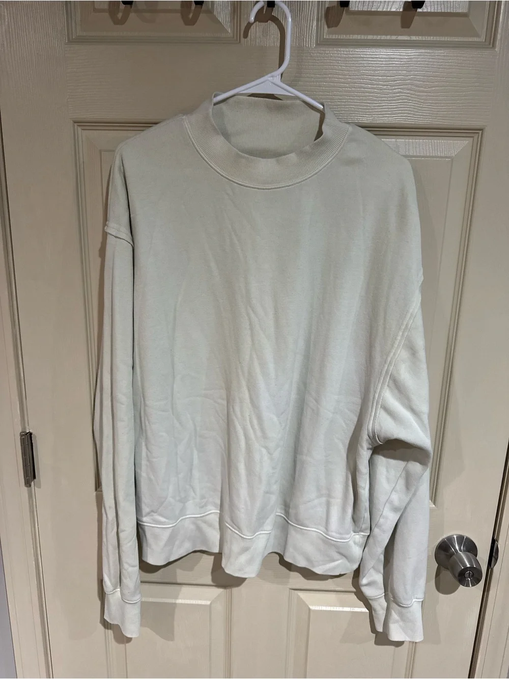 ALO Yoga Cream Crewneck Sweatshirt